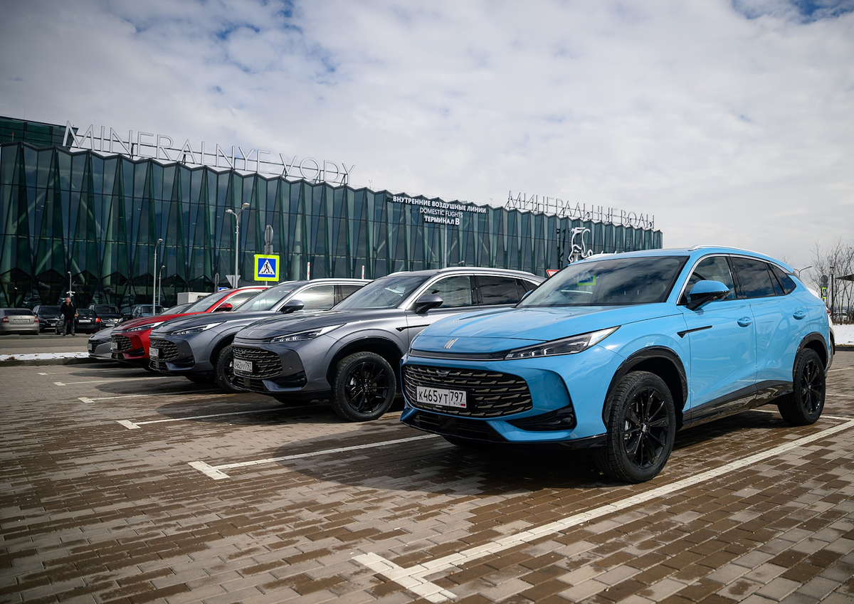 Новые «Москвичи» перед проверкой