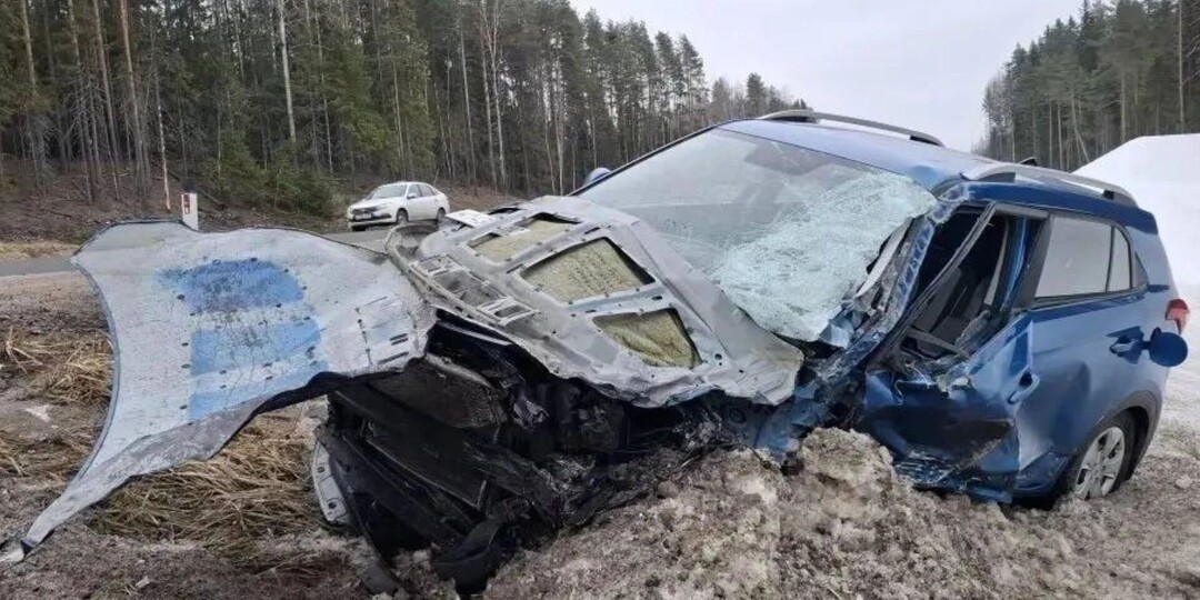 В Карелии пострадавшего в ДТП вырезали из искореженного авто