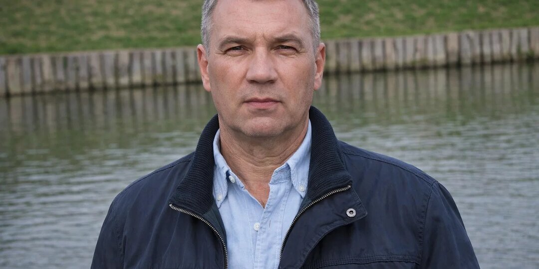 Я встречалась с «идеальным» мужчиной (48 лет), пока не заметила одну деталь, после которой всё встало на свои места