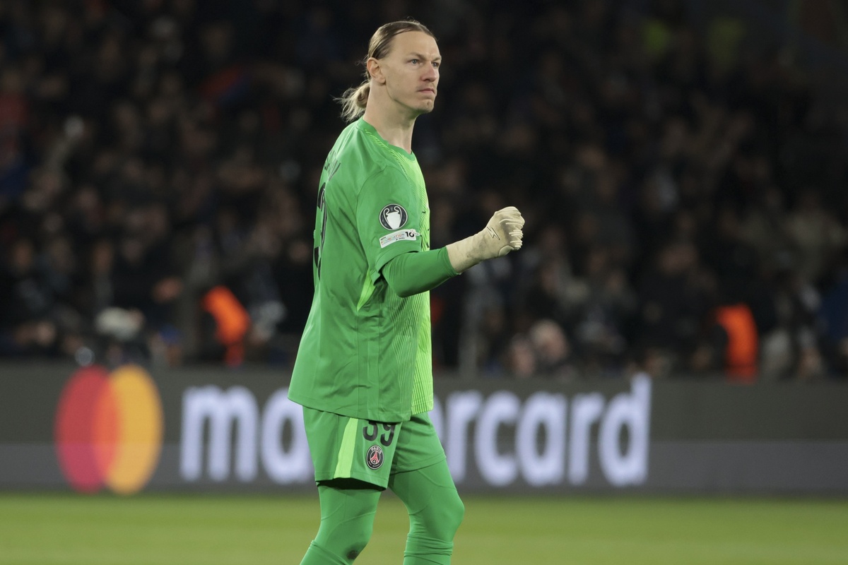 Матвей Сафонов