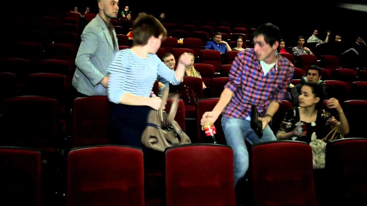 Снимок явно левый. Точно с другого мероприятия. Фото из архива "7 секретов"