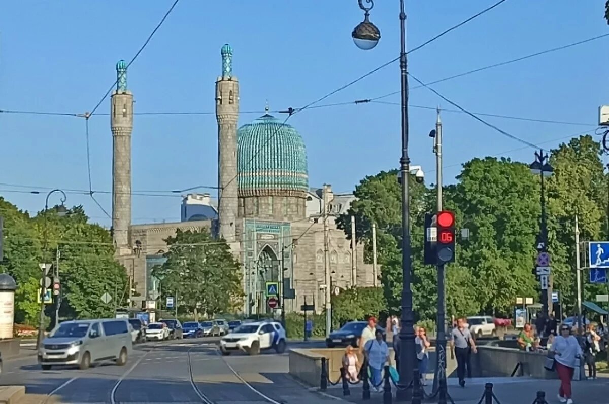    В Петербурге ограничат движение из-за мусульманского праздника Ураза-байрам