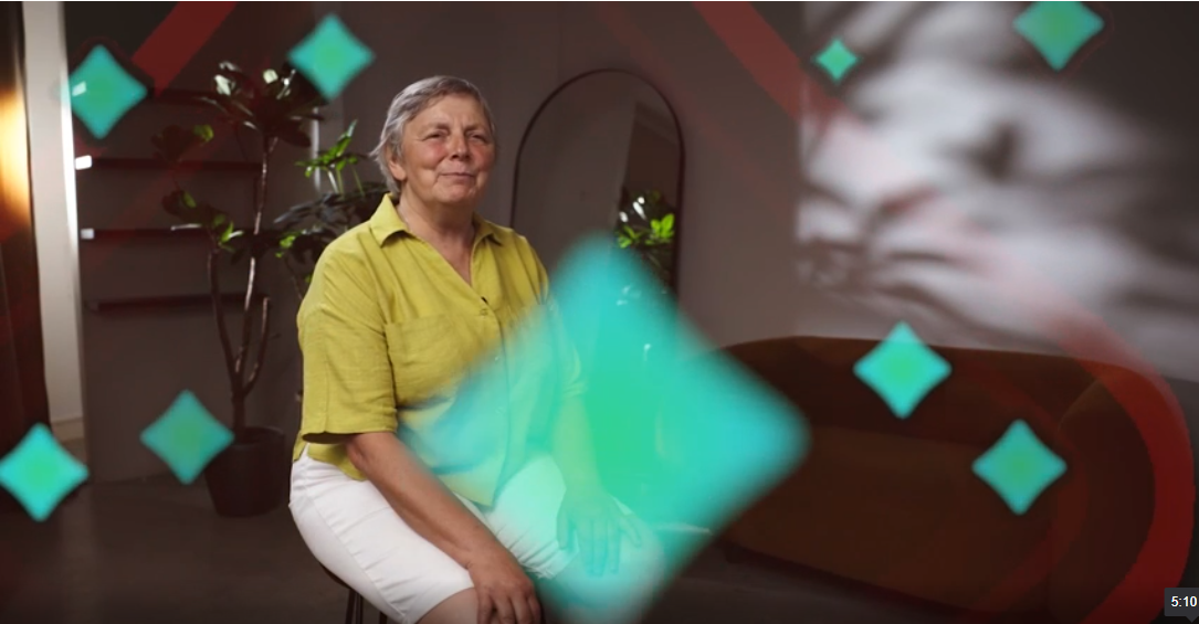 видео с теплыми историями по ссылке: