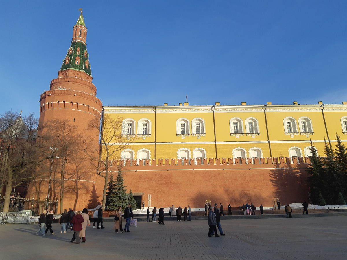 Возле Кремля особенно тяжело со связью