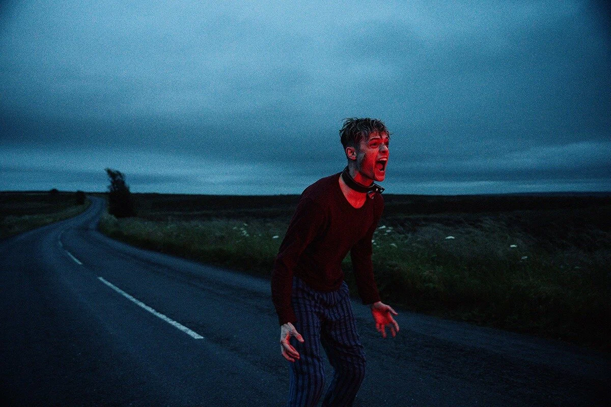 Кадр из фильма Heel. Режиссер: Ян Комаса. Производство: Recorded Picture Company (RPC), Skopia Film. Прокат: Вольга