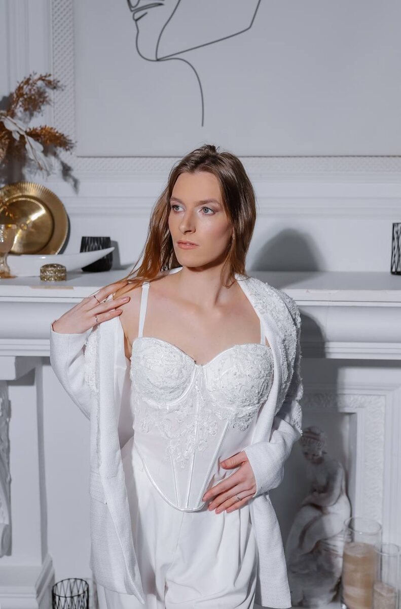 Почему после этих платьев человек чувствует себя иначе: история Яны Петровой