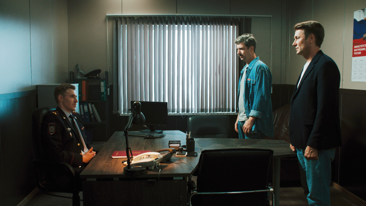 кадры из сериала «Новая земля»