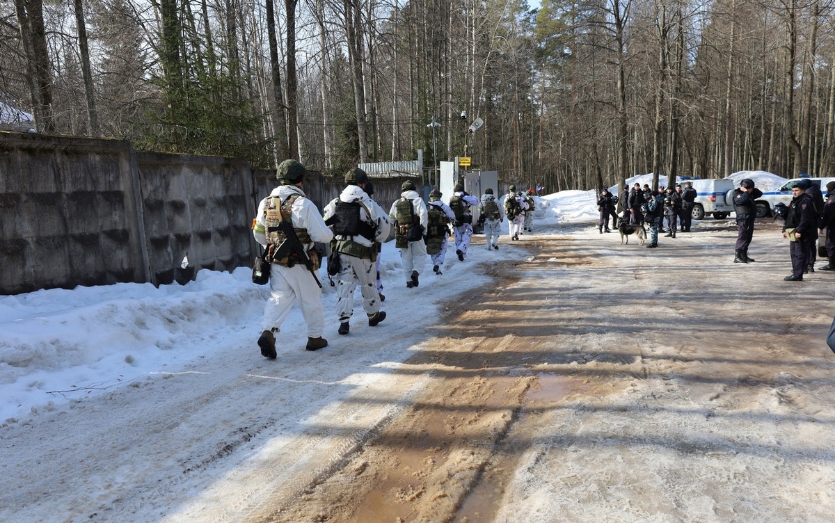    Действия при атаке на объект ОПК отработали в рамках учений в Удмуртии