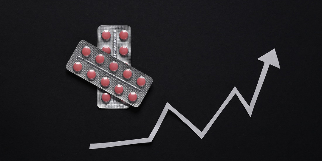 Аналитики сообщили о тренде к росту личных расходов граждан на лекарства и медицинскую помощь