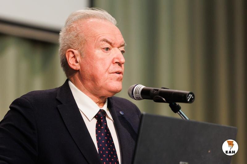    ЕАН. Дмитрий Бугров