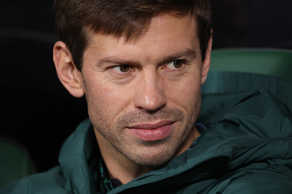 Игрок ФК «Краснодар» Федор Смолов перед началом матча чемпионата России по футболу среди клубов Премьер-лиги между командами ФК «Краснодар» (Краснодар) и ФК «Локомотив» (Москва), 2024 год / Виталий Тимкив/РИА Новости   📷