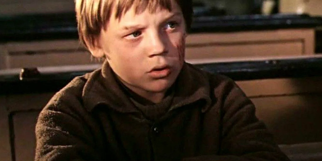 Отдал всё имущество бывшей жене и начал жизнь с нуля: куда делся и чем теперь занимается звезда фильма "Уроки французского"