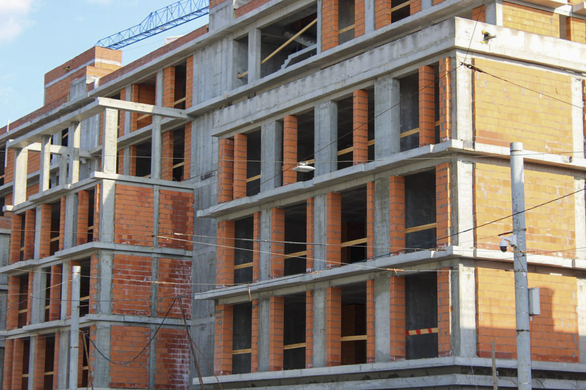 Эксперты объясняют это изменением условий льготной ипотеки и снижением ключевой ставки.  Фото: ФедералПресс / Ксения Кобалия