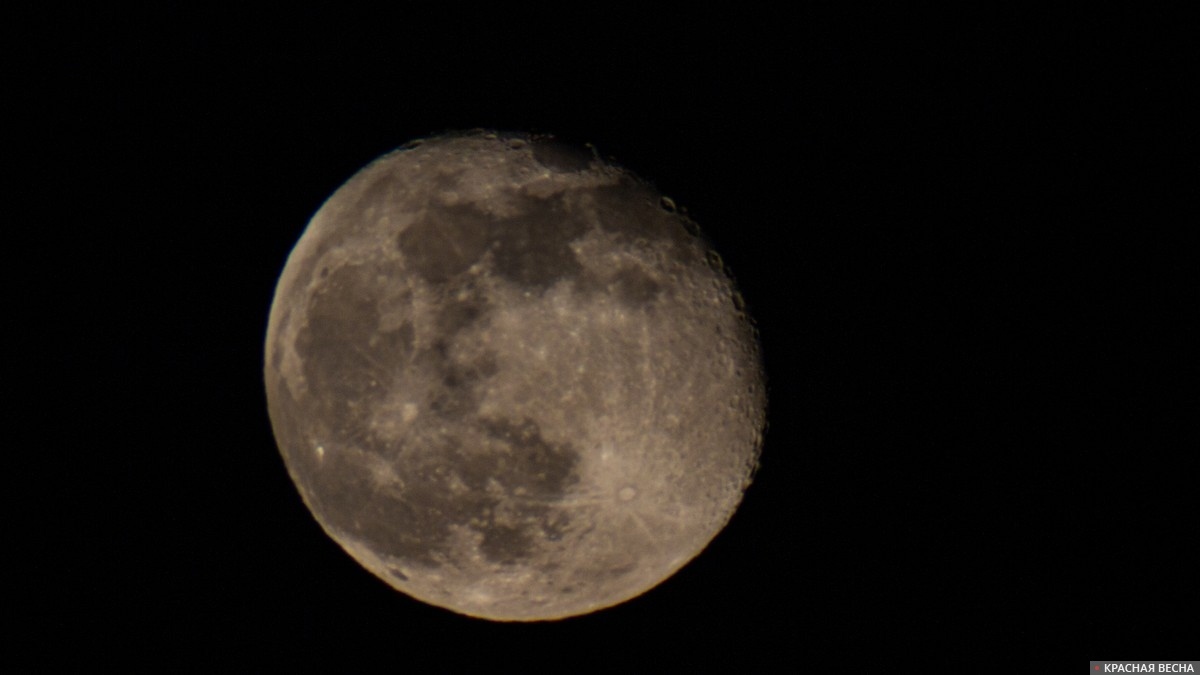     Луна   
Павел Редин © ИА Красная Весна