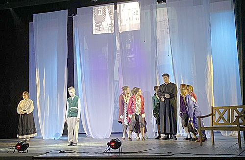    /  ФОТО Дома культуры «Молодежный» г. Аксай.Молодежная студия «Лицедеи» Администратор