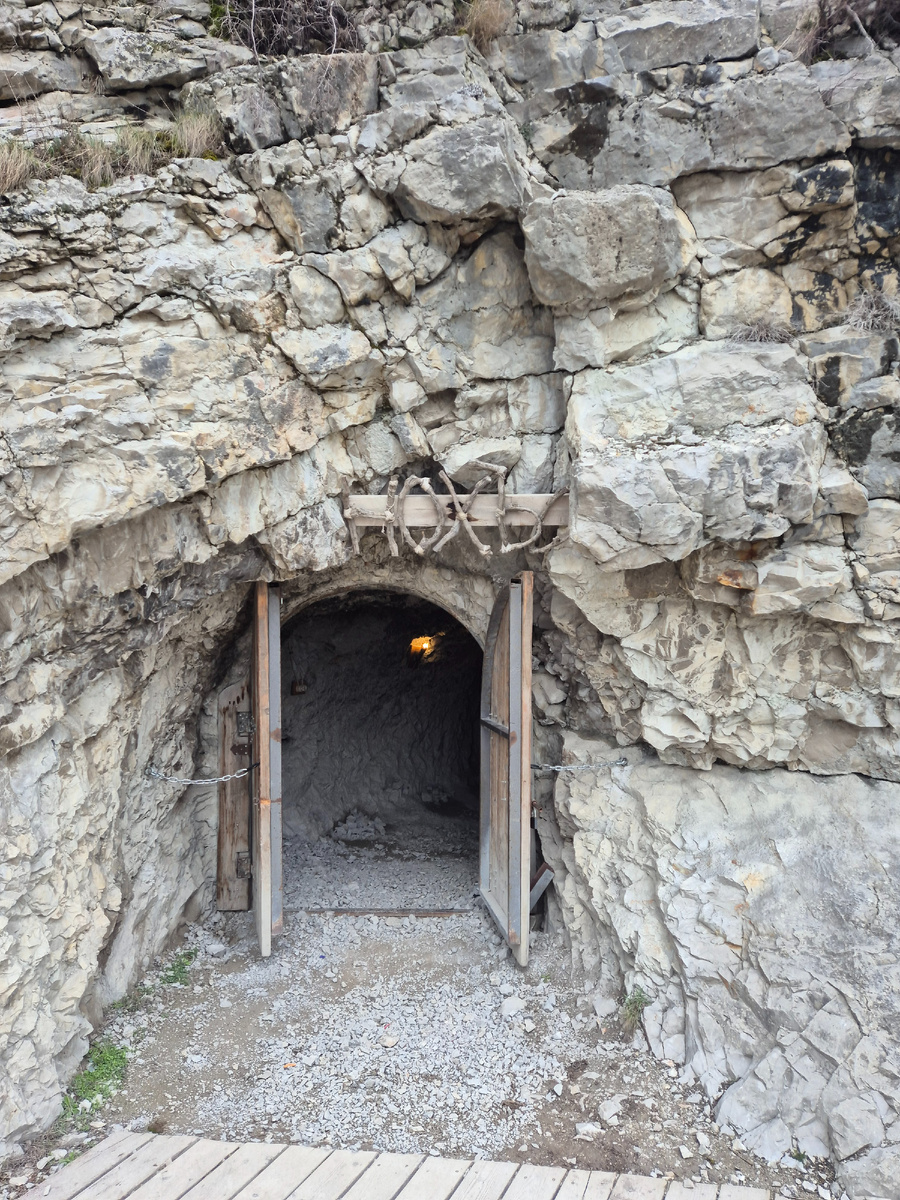 Проход в стены Сулакского каньона | Личное фото 