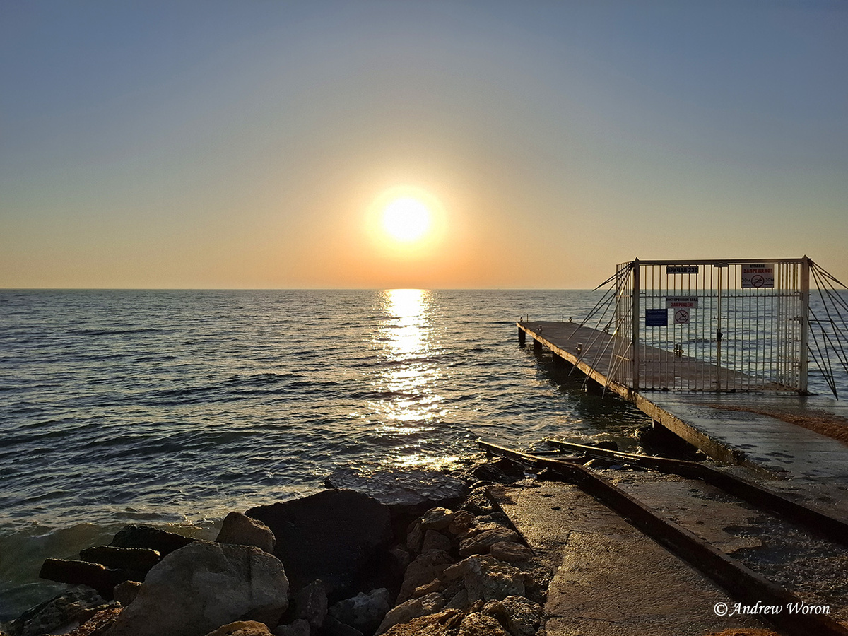 Утро у старого пирса