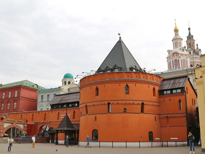 Часть Китай-городской стены, Москва, фотография из открытого интернета