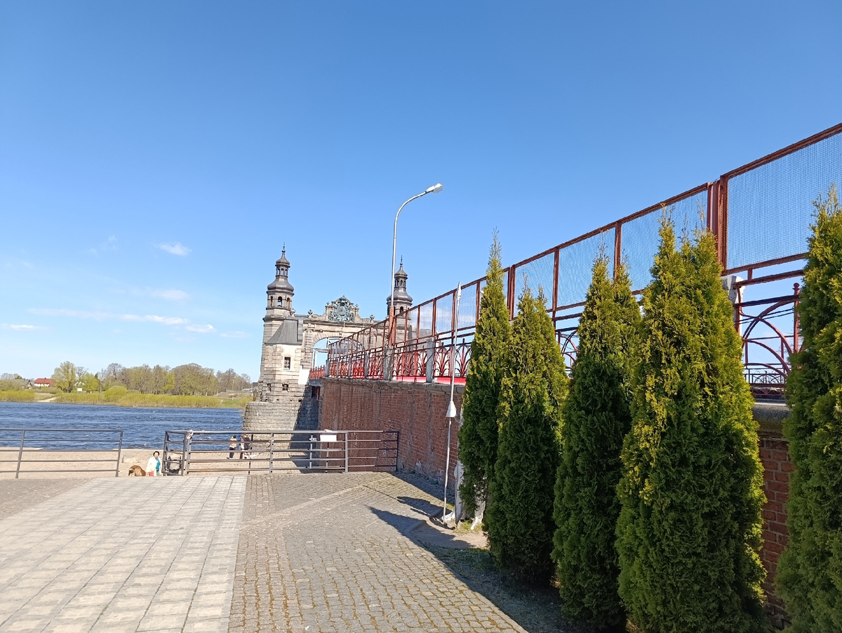 Мост Королевы Луизы в городе Советск (бывший Тильзит), строительство было приурочено к 100-летию заключения Тильзитского мира (фото автора)