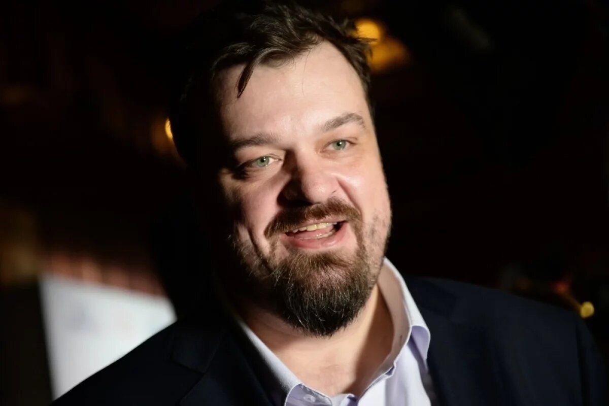    Уткин одной фразой мог превратить игру в захватывающее шоу.