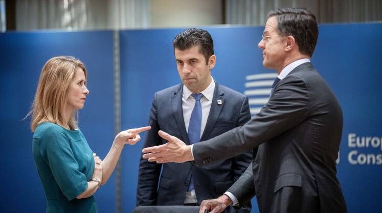    ТАСС/dpa/picture-alliance Автор: Michael Kappeler Кая Каллас и Марк Рютте (справа)