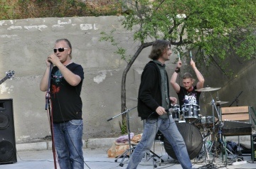 В балаклаве с "Лабиринтом"