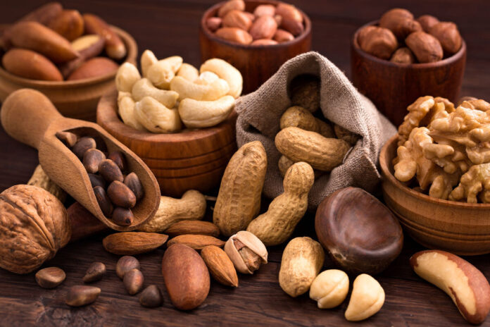    Недооцененный арахисовый мусор может стать ключом к удешевлению производства графена, открывая путь к новым технологиям в смартфонах и других гаджетах.