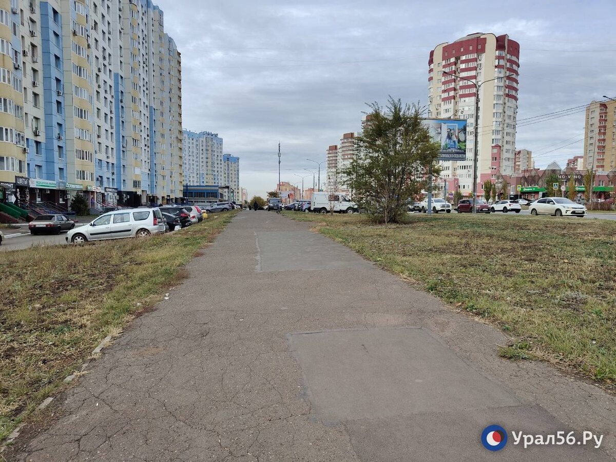    Почти 2 млн рублей выделят в Оренбурге на устройство пешеходных дорожек на улице Салмышской