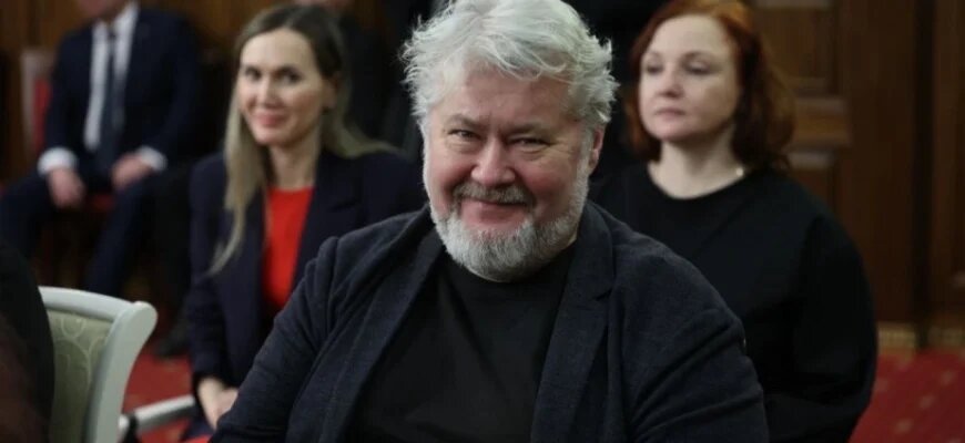    главный редактор портала EastRussia.ru Алексей Збарский. Изображение для интервью о работе репортёра Алёна Коновалова