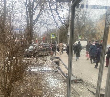    Авария на перекрёстке Оранжерейной и Ленинградской улиц в Пушкине Автор фото: vk.ru/avtpushkin