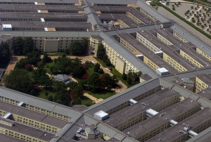     Пентагон. Арлингтон, штат Вирджиния. США   
(cc) AutoGirl