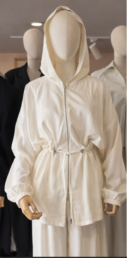 вот так он выглядит на манекене