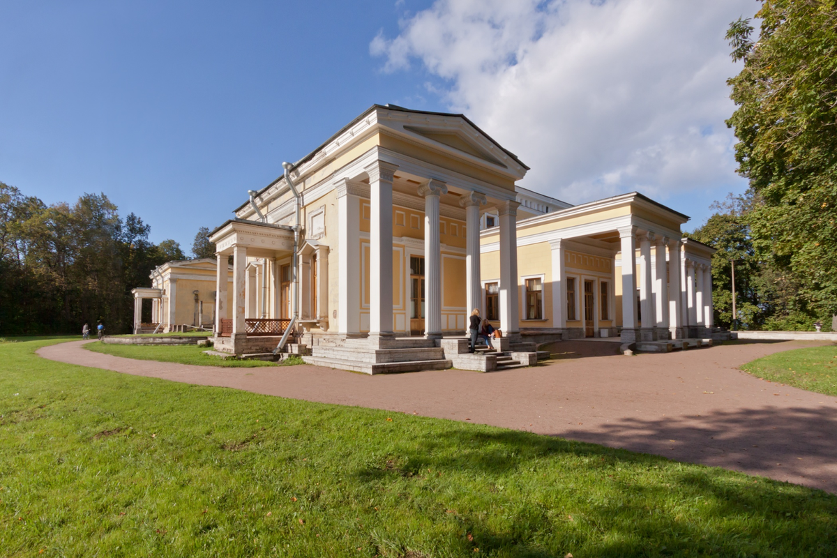 Дворец Лейхтенбергских. Фото: IzoeKriv. Собственная работа, CC BY-SA 3.0