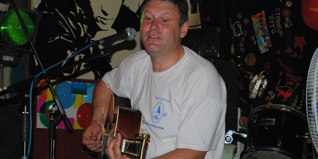 Чёрный Лукич: "По груди ладошкой тëплою"