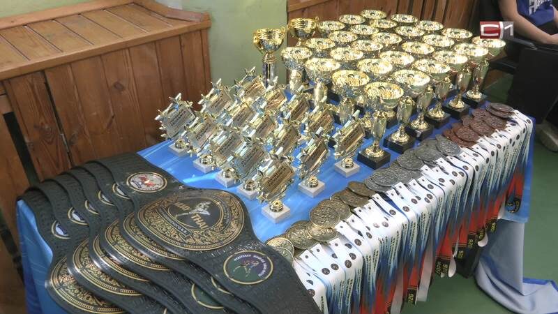    Открытый чемпионат по тайскому боксу завершился в Сургуте