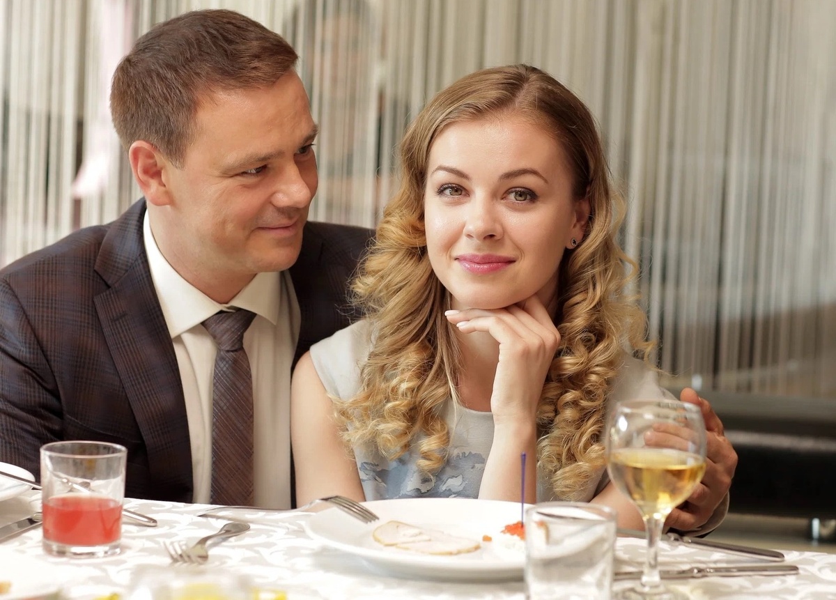 Олеся Фаттахова, кадр из сериала «Некрасивая подружка»