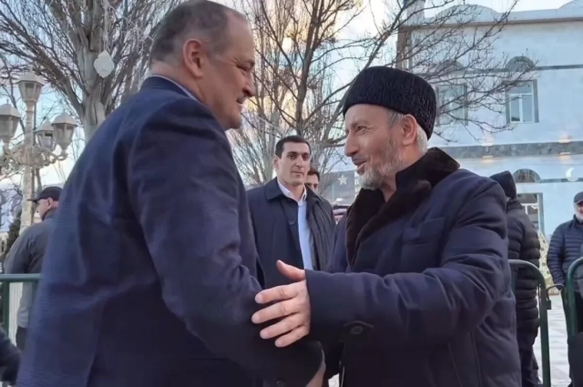    Меликов поздравил жителей Дагестана с праздником Ураза-Байрам