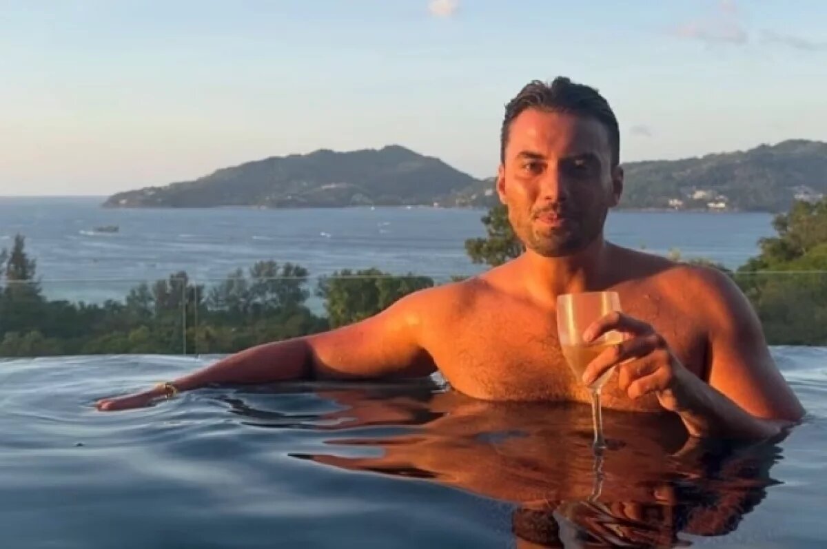    Популярного актера сериалов Райта нашли мертвым в канаве в Таиланде