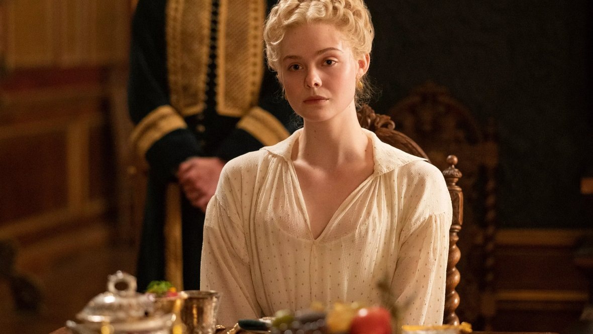    Кадр из сериала «Великая», реж. Колин Бакси, Мэттью Мур, Бен Чессель, Hulu