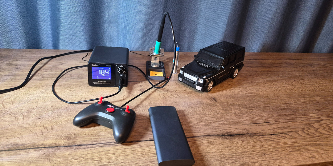 Интеллектуальная паяльная станция BAKON BK212 180 Вт