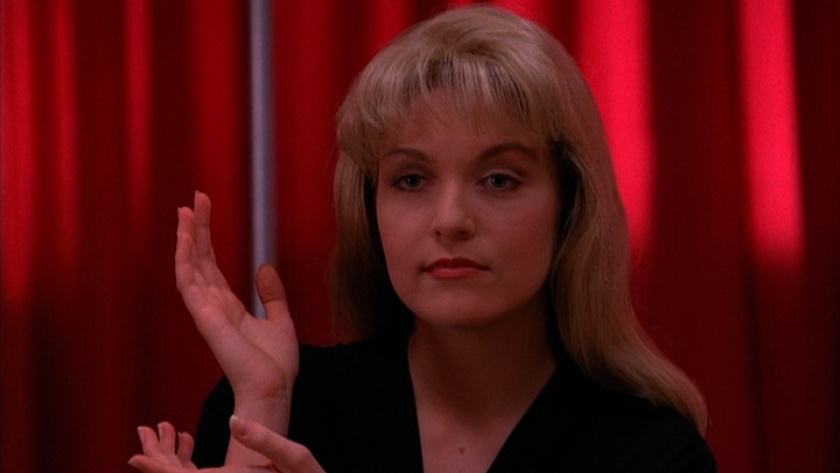    Скриншот сериала "Твин Пикс" (18+)