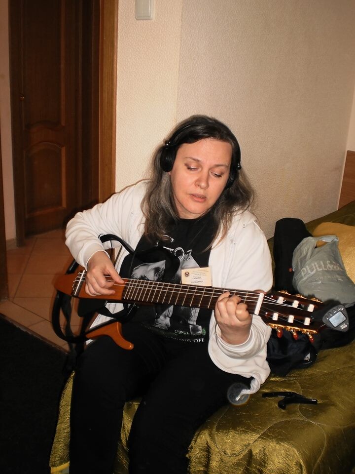 Я с гитарой на фестивале в 2014 году