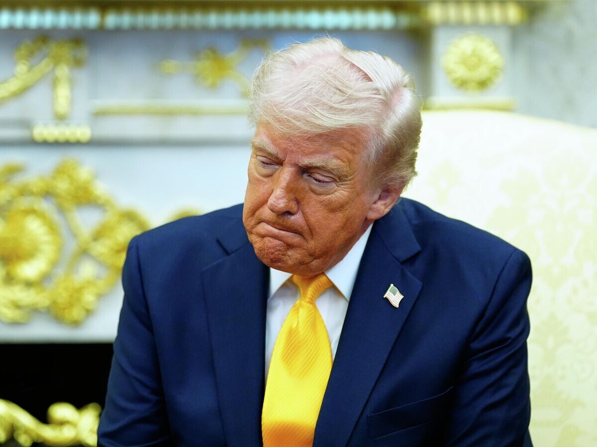    Президент США Дональд Трамп в ходе встречи с премьером Японии Санаэ Такаити | © AP Photo / Alex Brandon