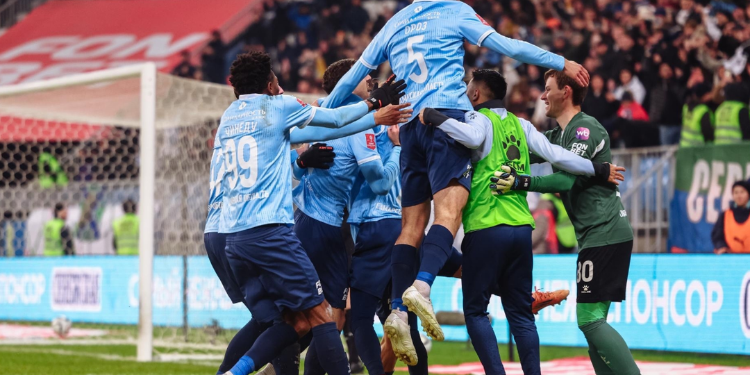 «Крылья» выбили «Локомотив», ЦСКА отстранил Мойзеса от тренировок. Обзор Кубка России