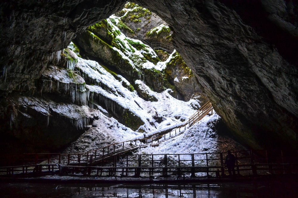 Та самая пещера в Румынии