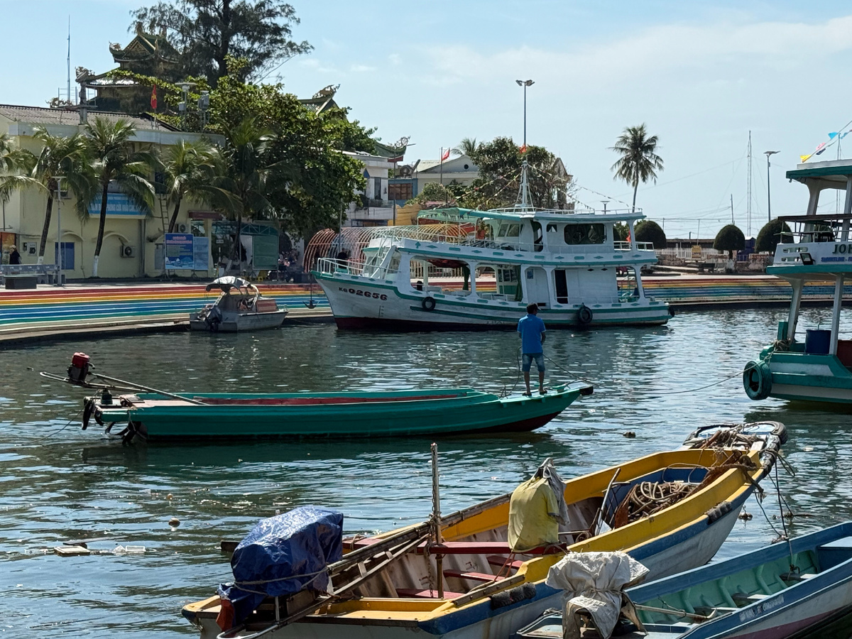 Набережная городка Фукуок