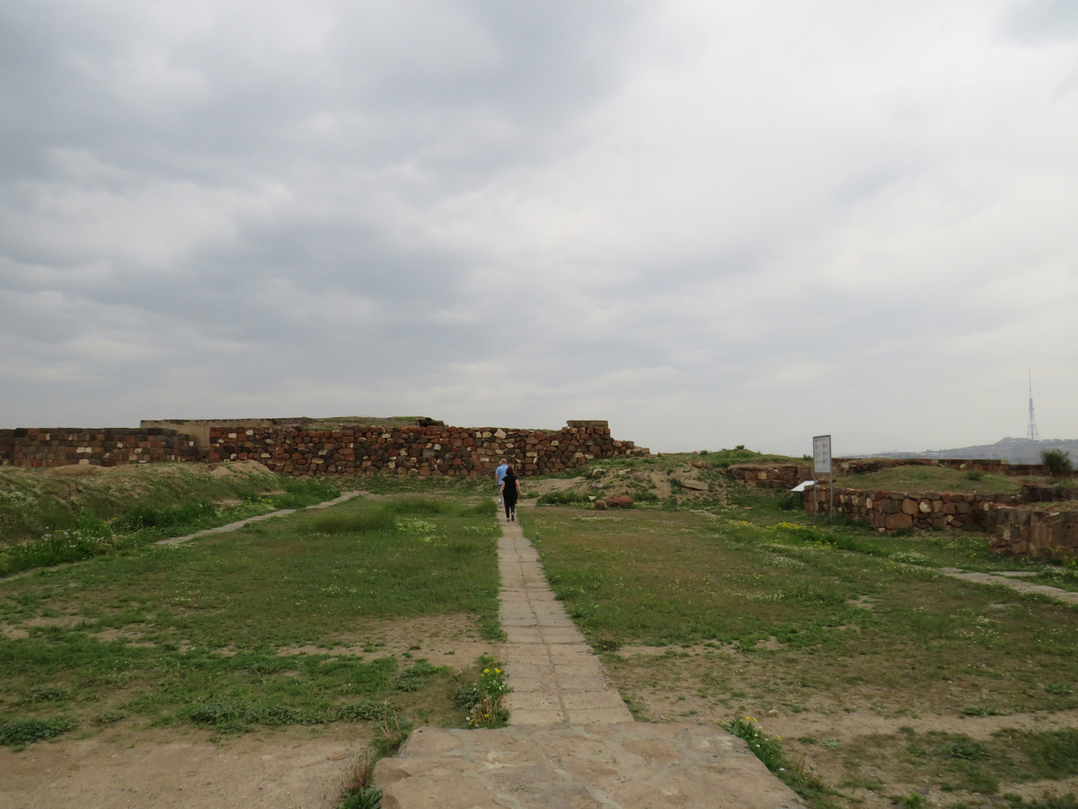 Крепость Эребуни