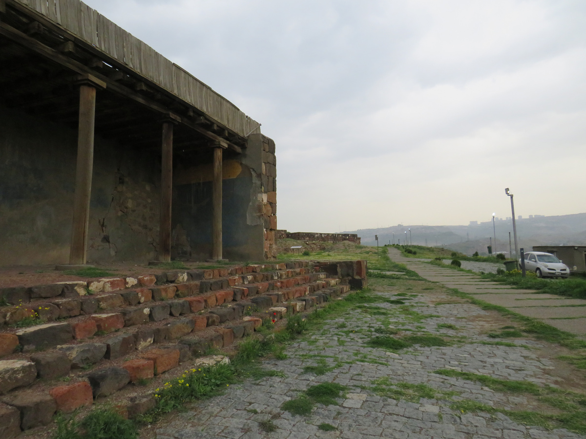 Крепость Эребуни