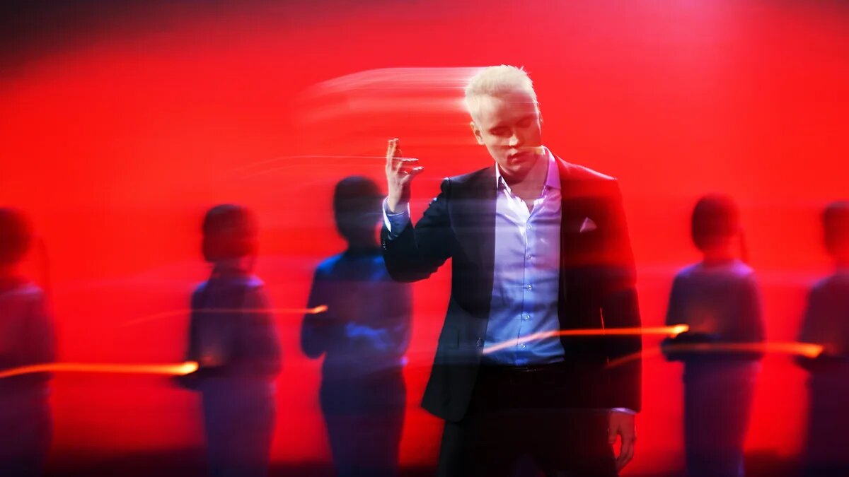 Посмотрите, вот он, творческий подход! Иного и быть не могло, ведь фото делал Евгений Разумный!