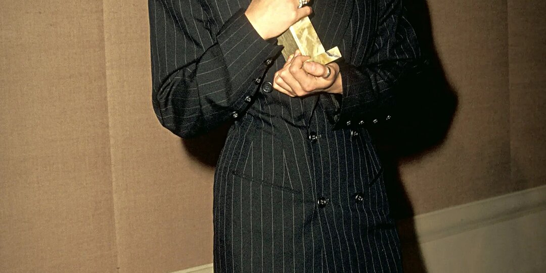 10 вещей из 90-х, которые можно носить без изменений: от кожаной куртки до тонких бретелей